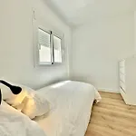 Seashell Serene Escape Apartment *